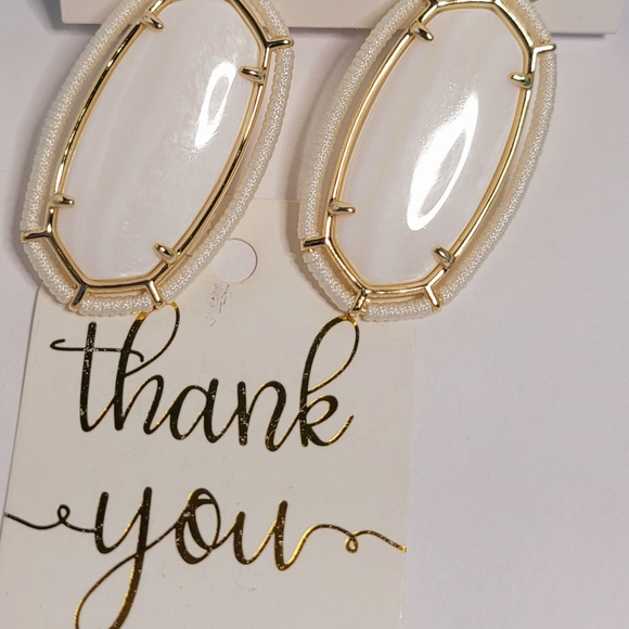 Kendra Scott Threaded Elle Earrings - Picture 6 of 6